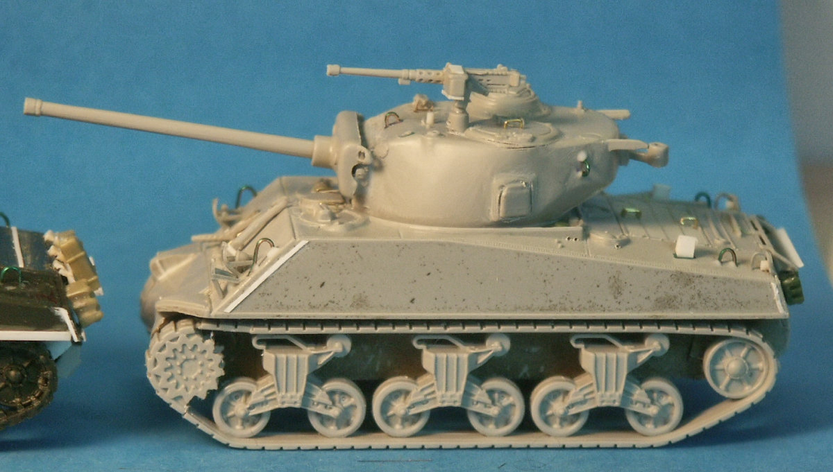 2 Kits en Boîte Armourfast 1/72 M4A3 SHERMAN 105 mm 